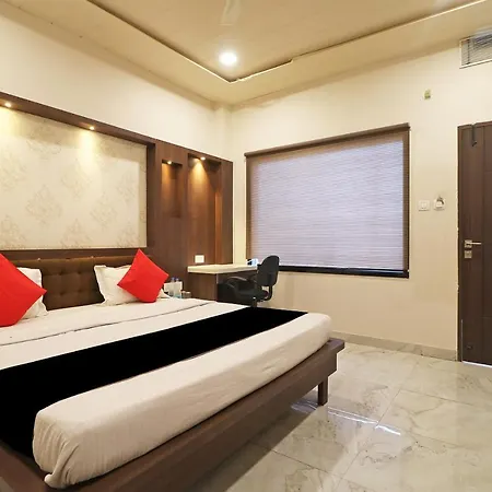 Capital O 47466 Sun N Star Hotel Satna