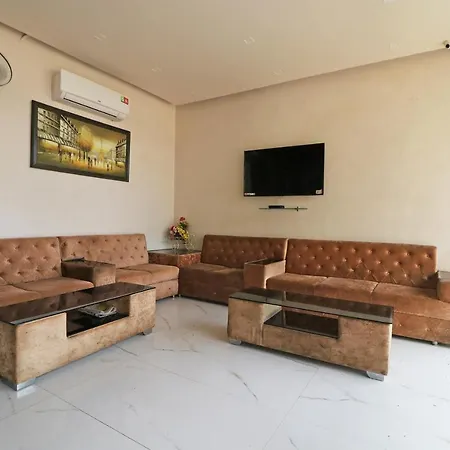 Capital O 47466 Sun N Star 3* Satna